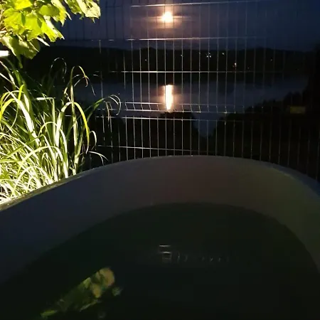 Widokownia Bukowinki 2 *